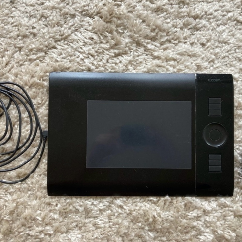 WACOM tablet intuos 4